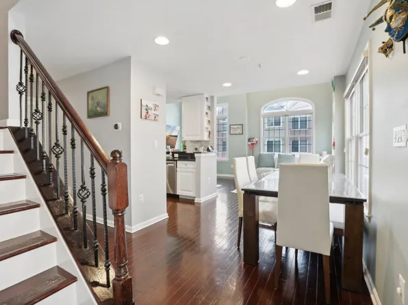 80 Lydia Drive image 8 of 39