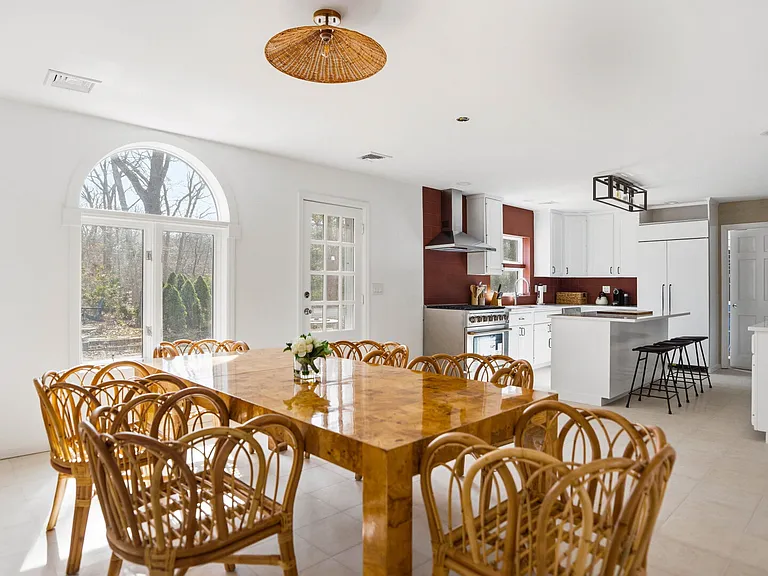 66 Hog Creek Rd — Photo 14