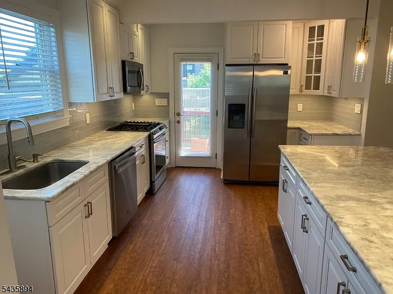 971 Virgil Ave — Photo 3