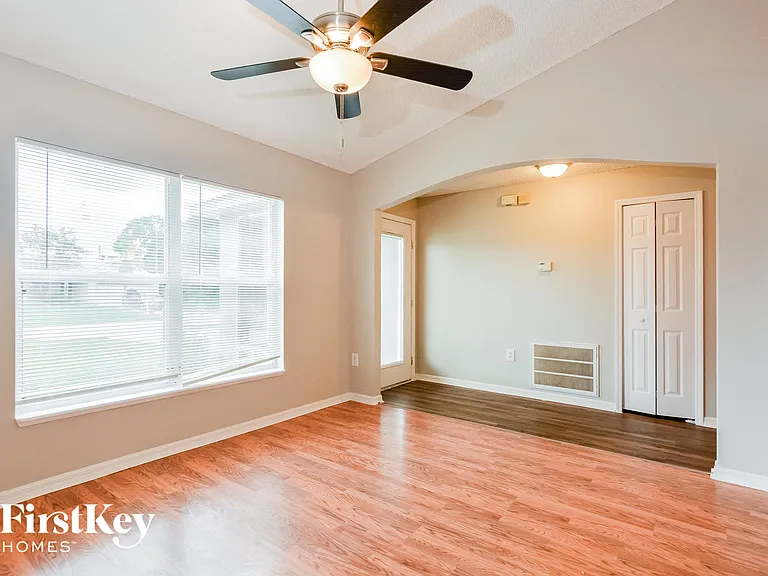 3075 Blaine Cir — Photo 2