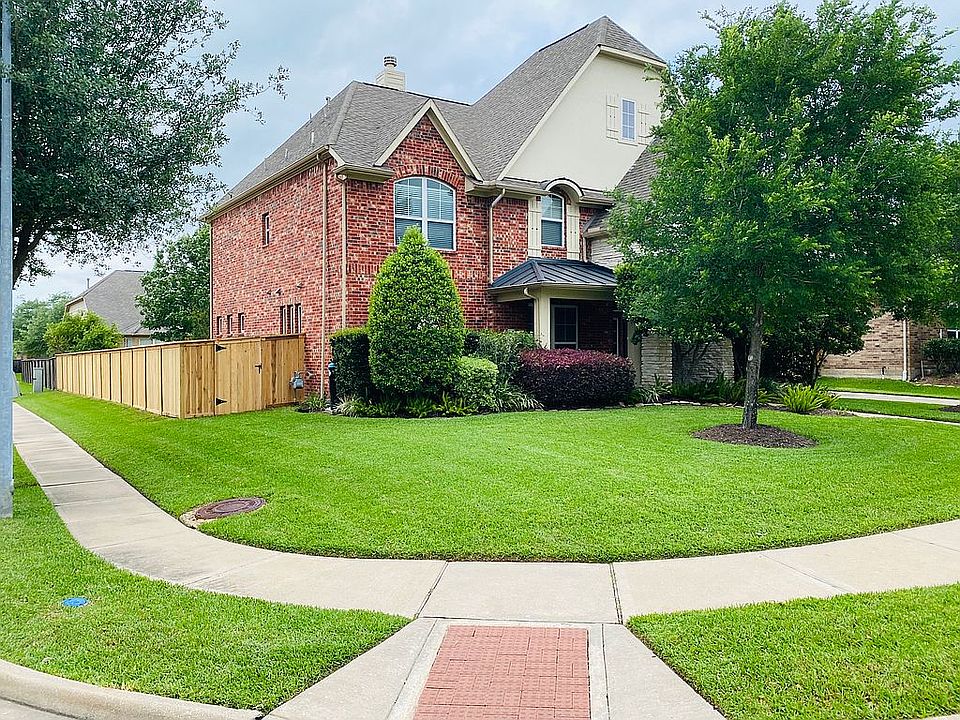 1st image of 8014 Eden Park Ct