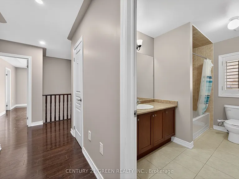 50 Bellcrest Rd — Photo 35