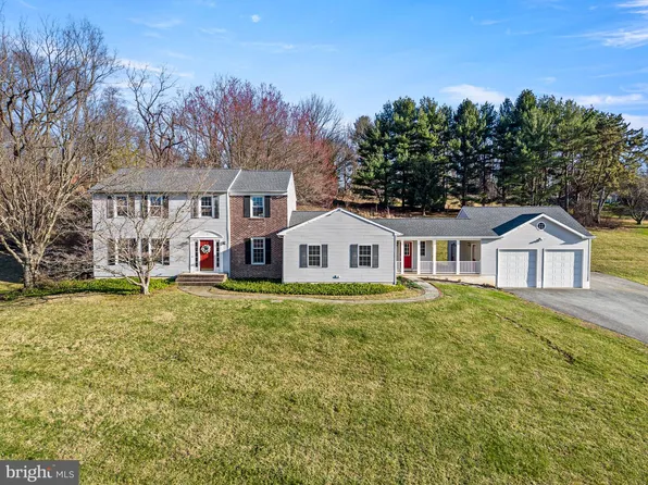 800 Dowlin Forge Rd, Downingtown, PA 19335