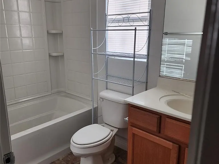 5150 Starter Ave — Photo 5