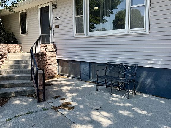 2nd image of 2362 King St