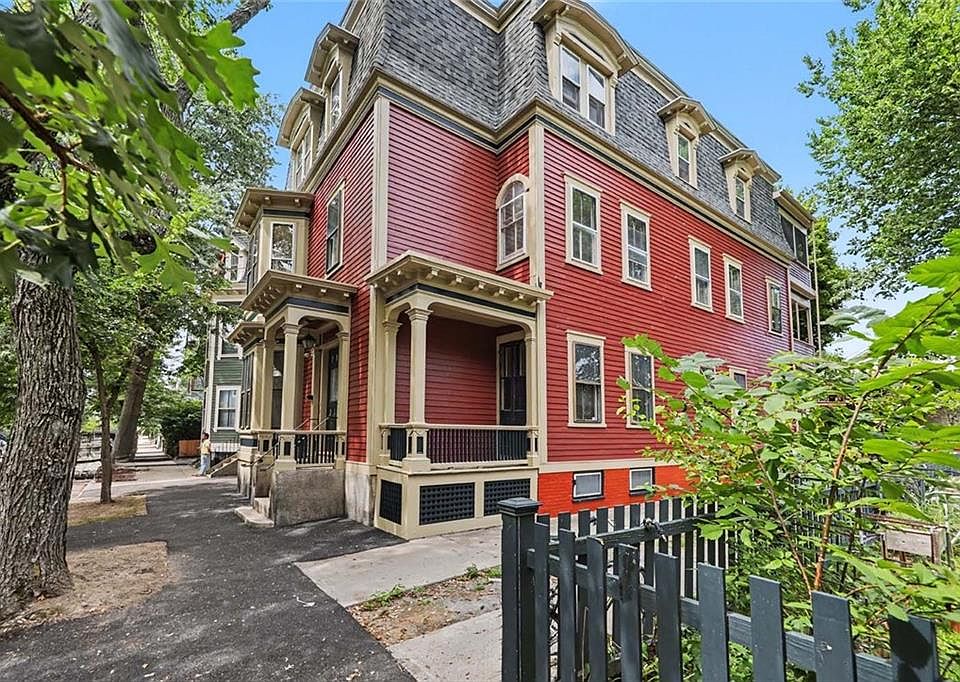 1st image of 41 Chapin Ave