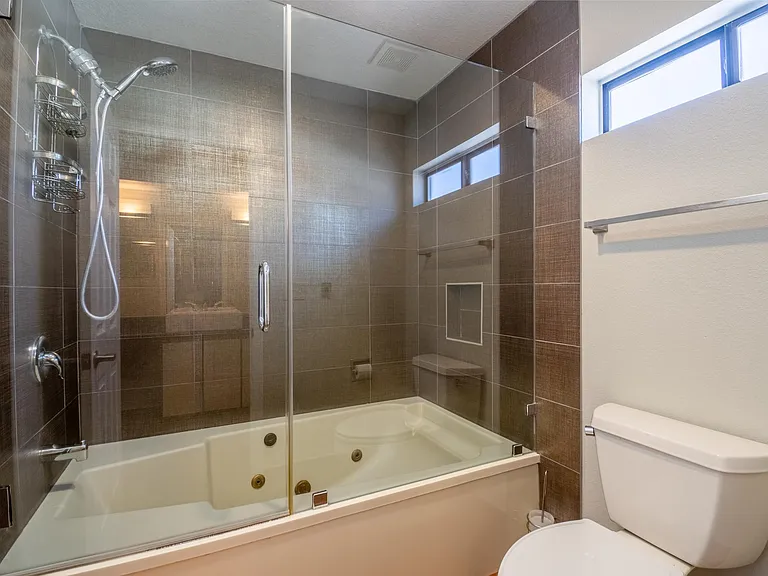 1321 Del Mar St #3 — Photo 17