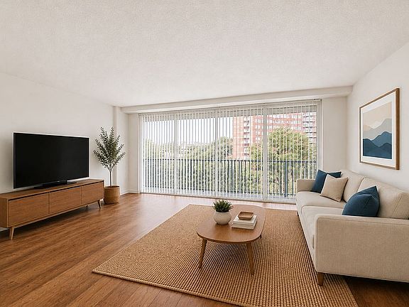 2nd image of 110 W 39th St APT 511