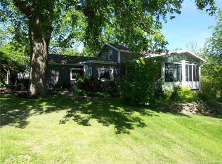 5124 Graham Rd, Middleport, NY 14105