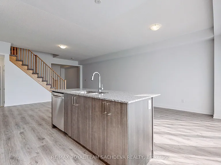 73 Pine Gate Pl — Photo 7