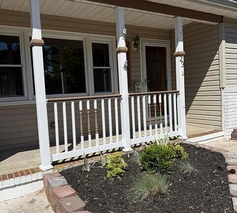 4th image of 23 Stanford Drive