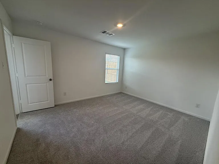 2524 Guineas Ln — Photo 18
