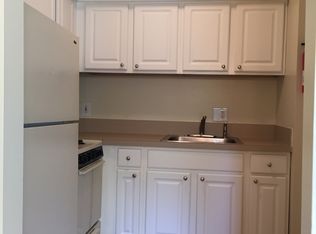 1211 Stonybrook Dr, Woodbury, NJ 08096