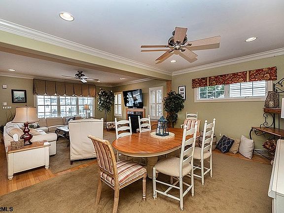 5th image of 3205 Bayland Dr