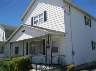 186 Main St, Dupont, PA 18641