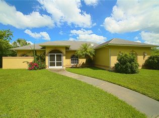 841 Geneva St, Lehigh Acres, FL 33974
