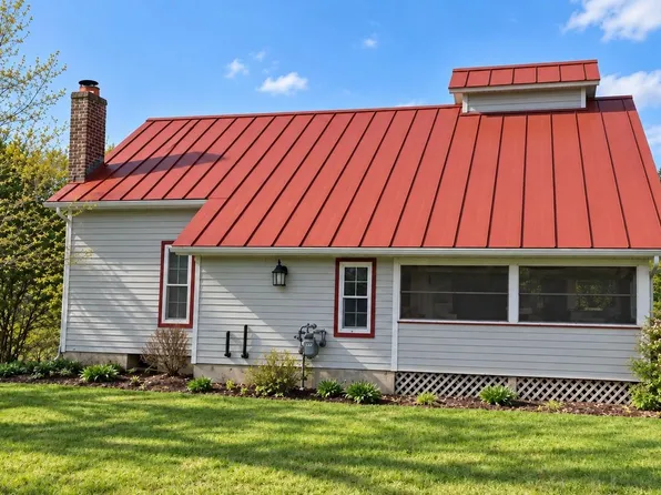 2799 County Road, Windsor, VT 05089