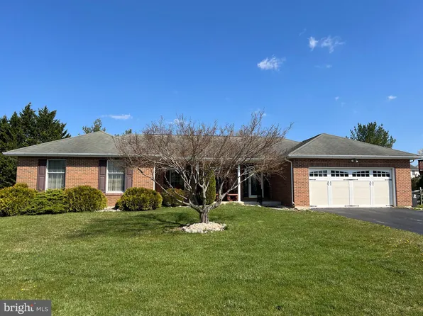 214 Mount Vernon Dr, Bear, DE 19701