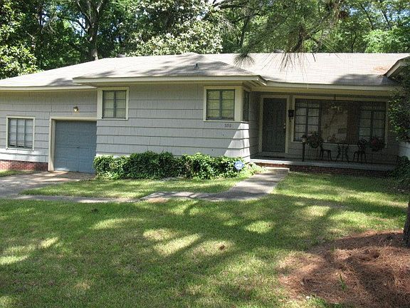 2nd image of 550 Naples Rd