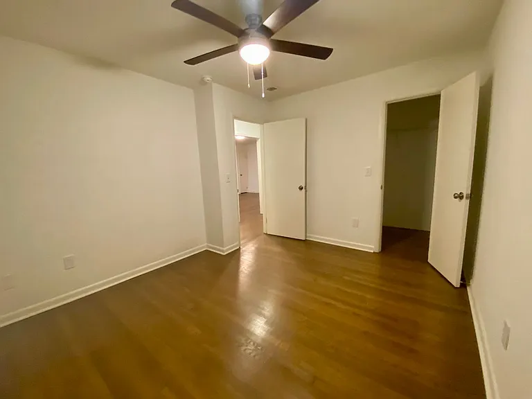 Oak Pointe Apartments — Photo 30