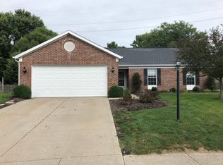 621 Country Walk Dr, Brownsburg, IN 46112