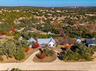 783 Country Creek Ln, Fredericksburg, TX 78624