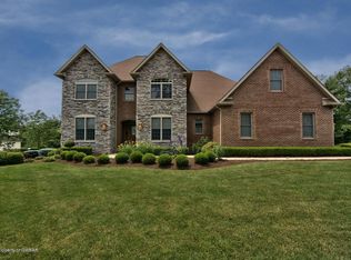 202 Greystone Dr, Shavertown, PA 18708