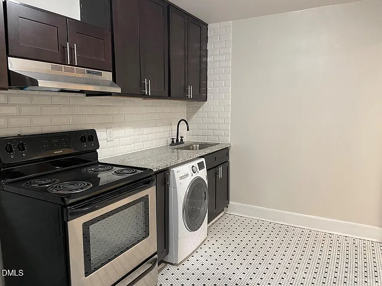 200 E Edenton St #11 — Photo 5