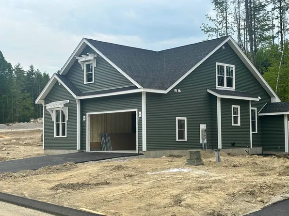103 Lady Walsingham Way, Laconia, NH 03246