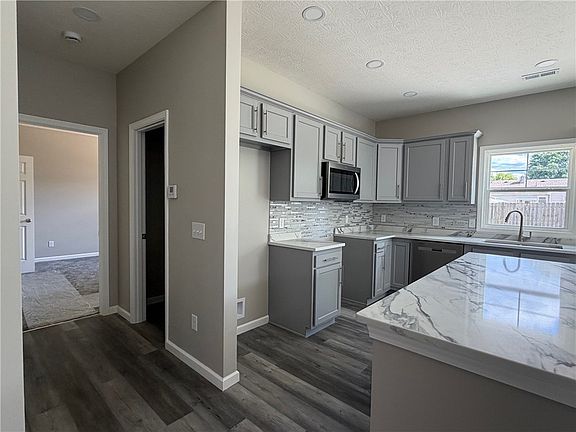 5th image of 2304 Wilbraham Rd