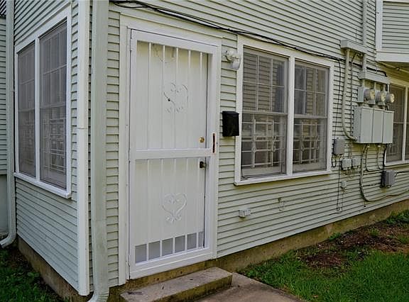 3rd image of 3638 Cleveland Ave