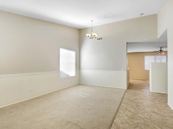 3rd image of 15443 Jeanette Dr