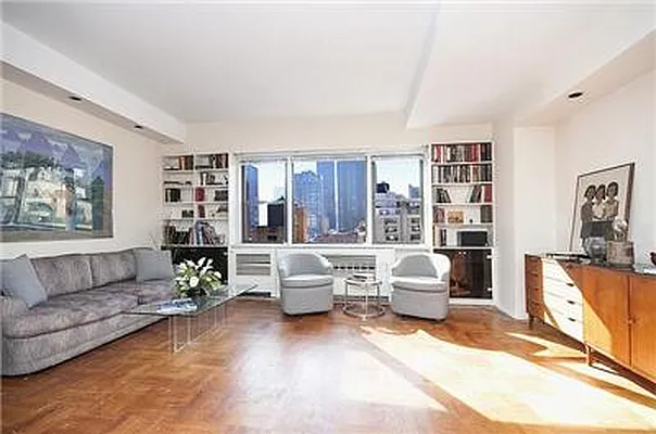 Sold by R New York | media 15