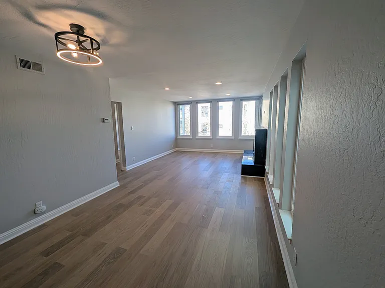 875 Waller St #1 — Photo 4
