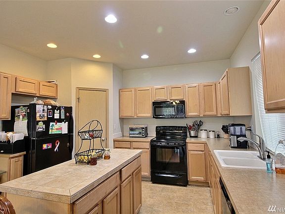 3rd image of 11207 181st Street Ct E