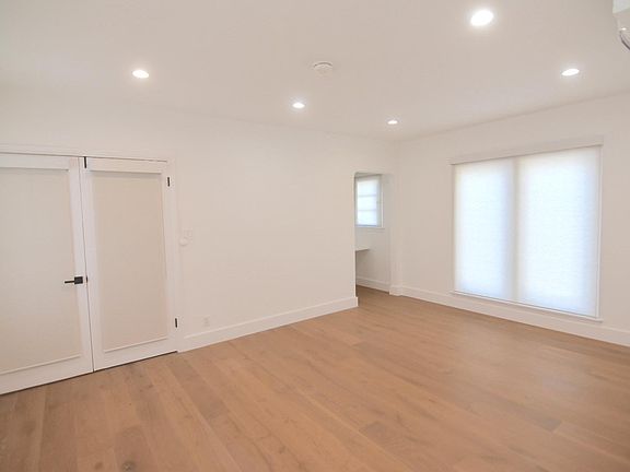 5th image of 110 N Orange Dr #1/2