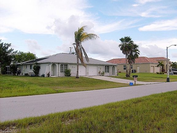 5th image of 3912 SW 16th Pl