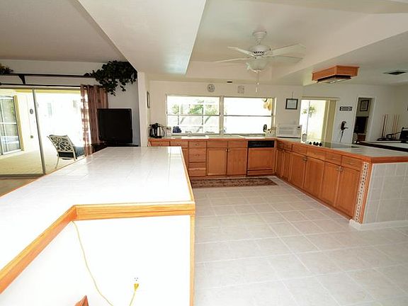 5th image of 1003 Betsy Ct