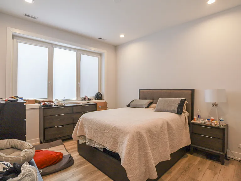 2402 W Carmen Ave #201 — Photo 12
