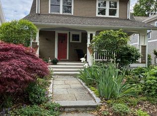 8 Roland Ave, Norwalk, CT 06855