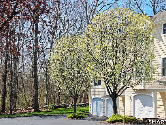 2nd image of 4 Parkwoods Drive #4