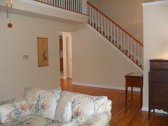 4th image of 29W228 Helen Ave