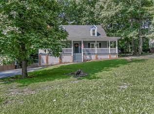 6908 Deer Thicket Dr, Midlothian, VA 23112