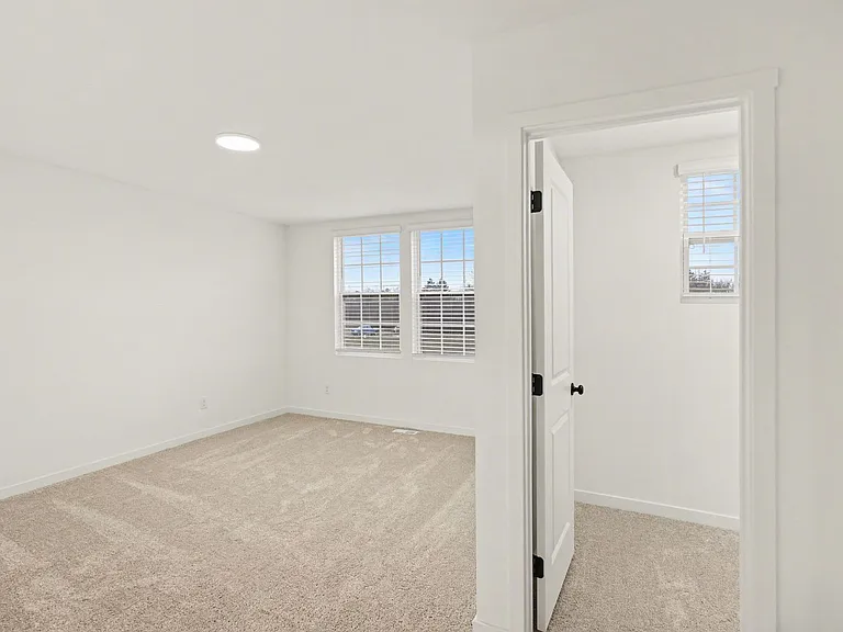 6200 Aurelius Rd — Photo 12