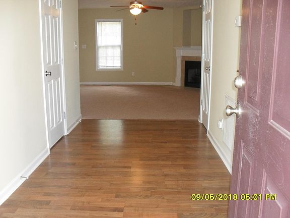 4th image of 414 Culloden Pl