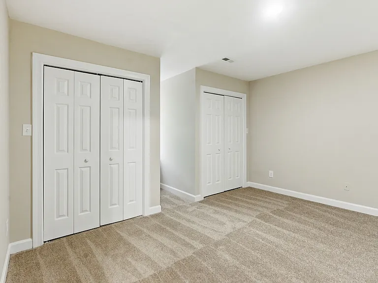 102 Markham Dr — Photo 19