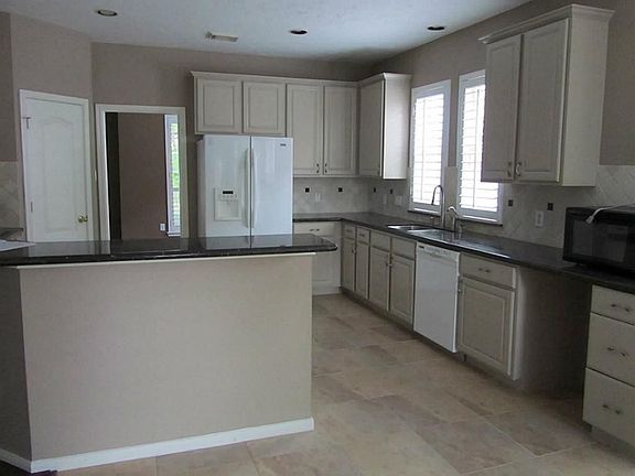 Granite counter top, drinking water system included