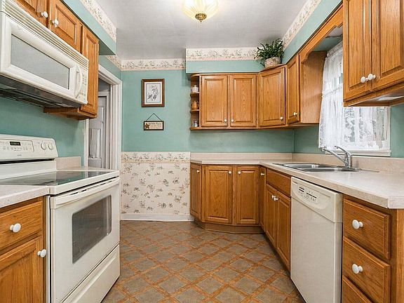 5th image of 116 Lois Dr