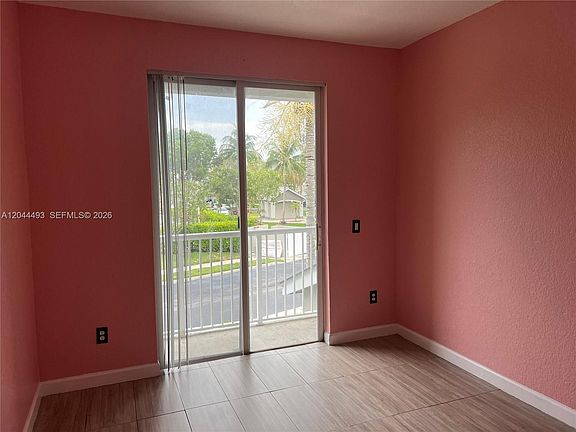 4th image of 2313 Shoma Ln #2313