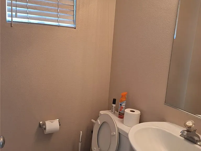 30427 Yosemite Dr — Photo 11